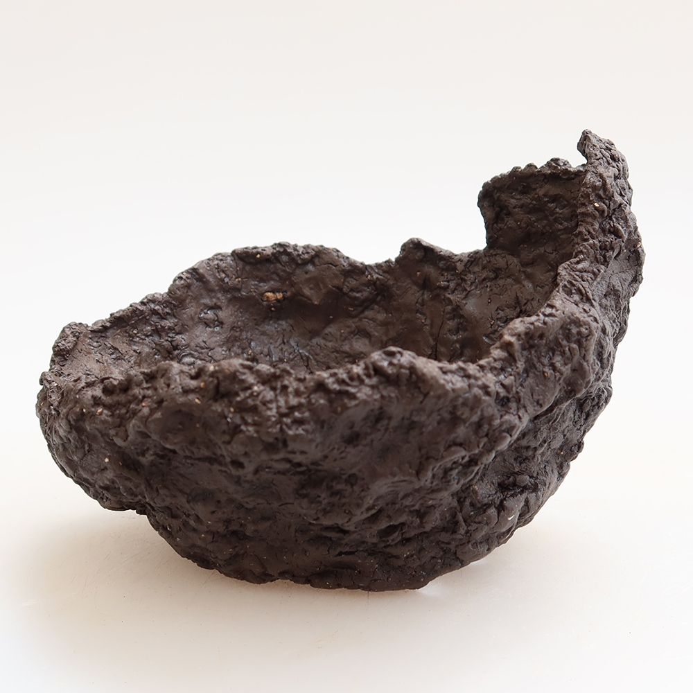 Keramická Skořápka 9,5 x 8 x 8 cm , barva hnědá