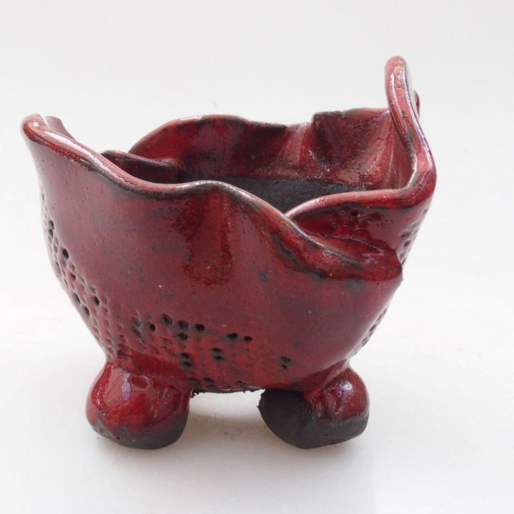 Keramická Skořápka  8 x 7 x 8 cm , barva červená