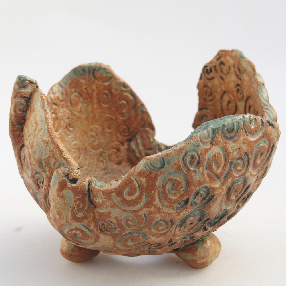 Keramická Skořápka 10 x 9,5 x 8,5 cm , barva hnědozelená