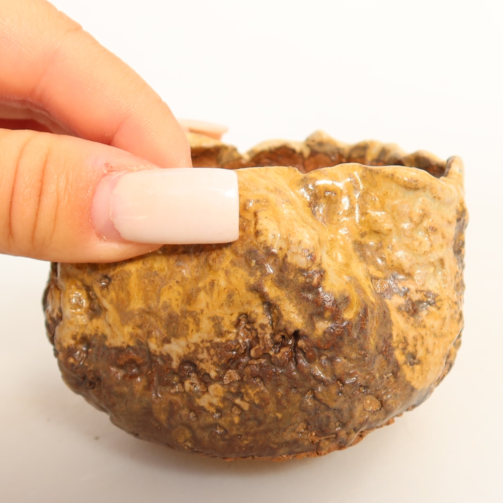 Keramická Skořápka  7,5 x 7 x 6 cm , barva hnědá