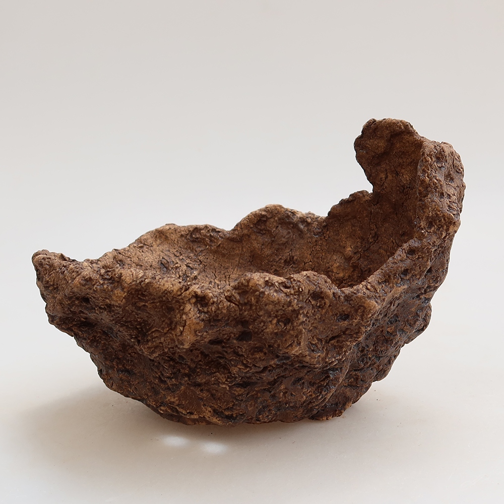 Keramická Skořápka 14,5 x 13 x 12 cm , barva hnědá