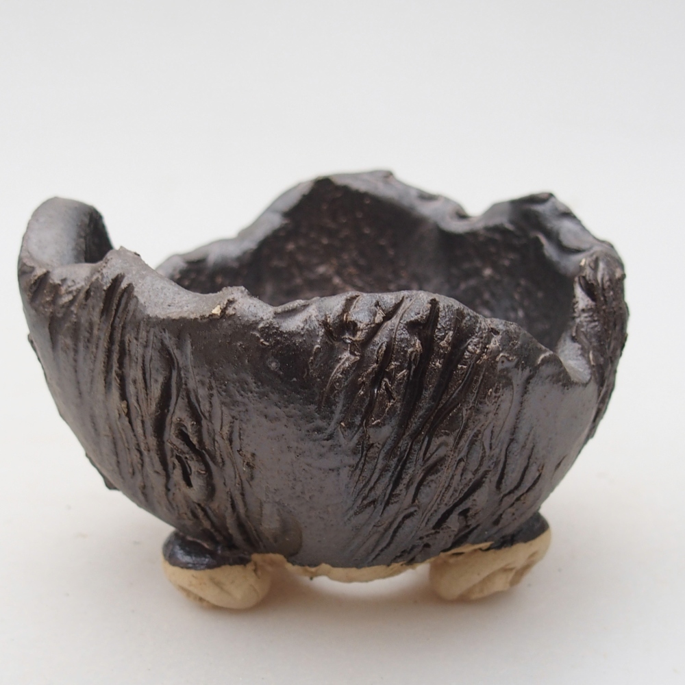 Keramická Skořápka  9 x 9 x 6 cm , barva černá