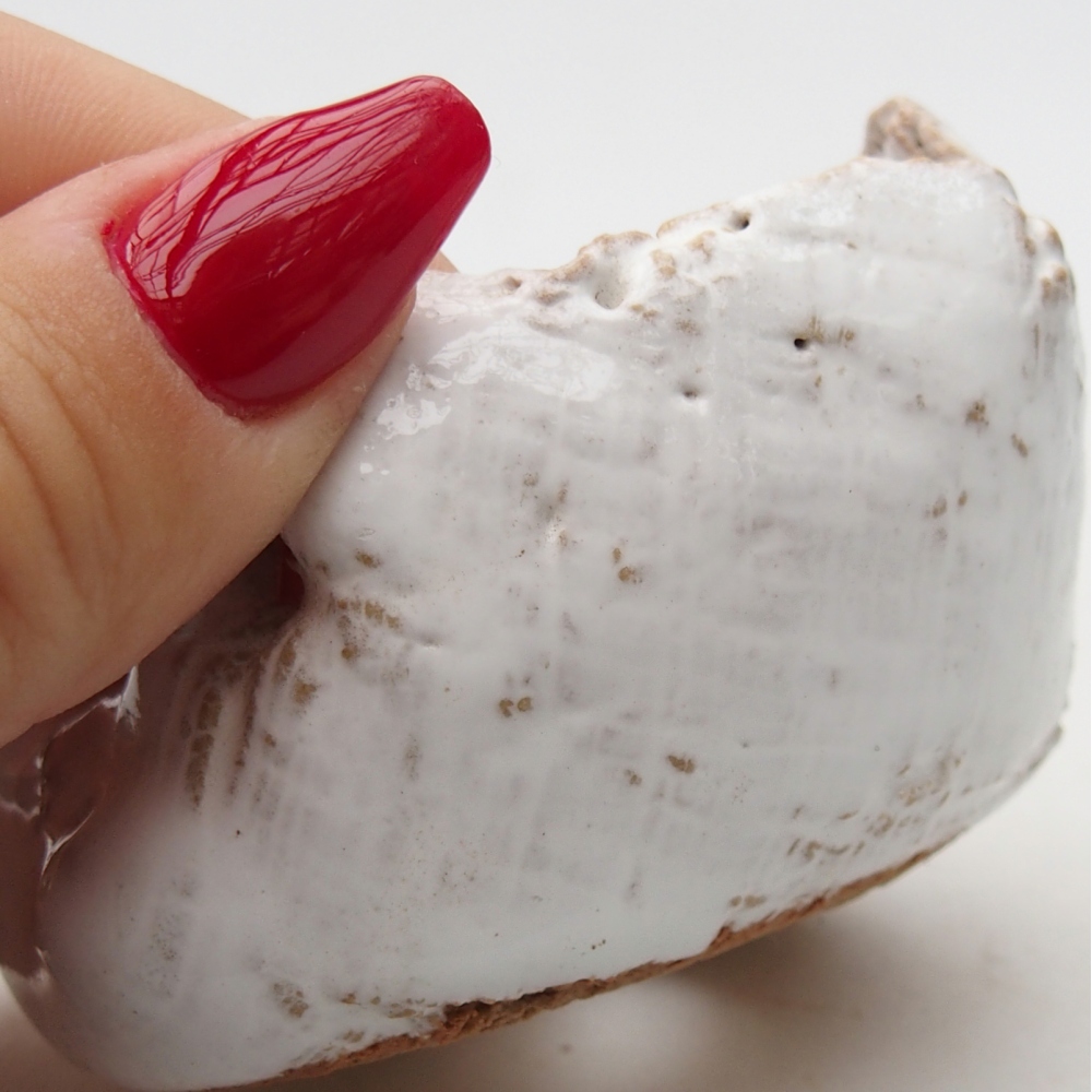 Keramická Skořápka  7 x 6,5 x 5 cm , barva bílá