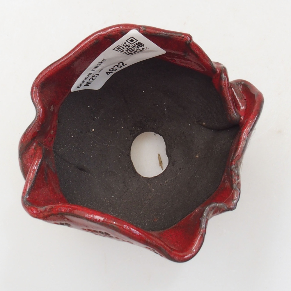 Keramická Skořápka  8 x 7 x 8 cm , barva červená