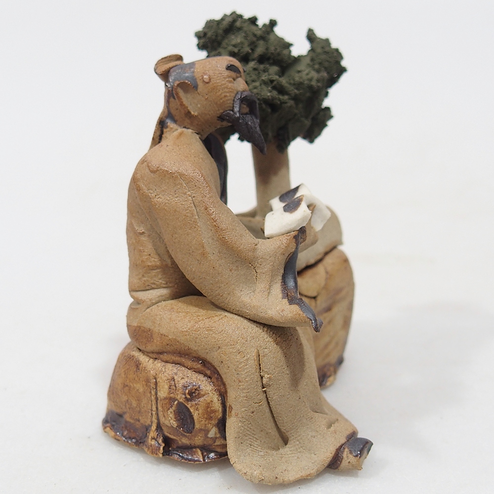 Keramická figurka - Bonsajista