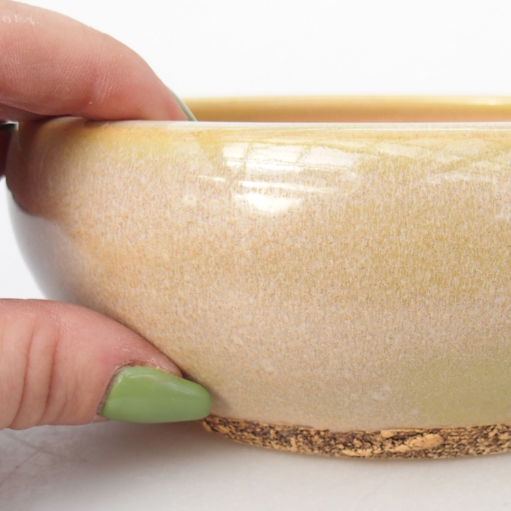 Keramická bonsai miska 15 x 15 x 5,5 cm, barva žlutozelená