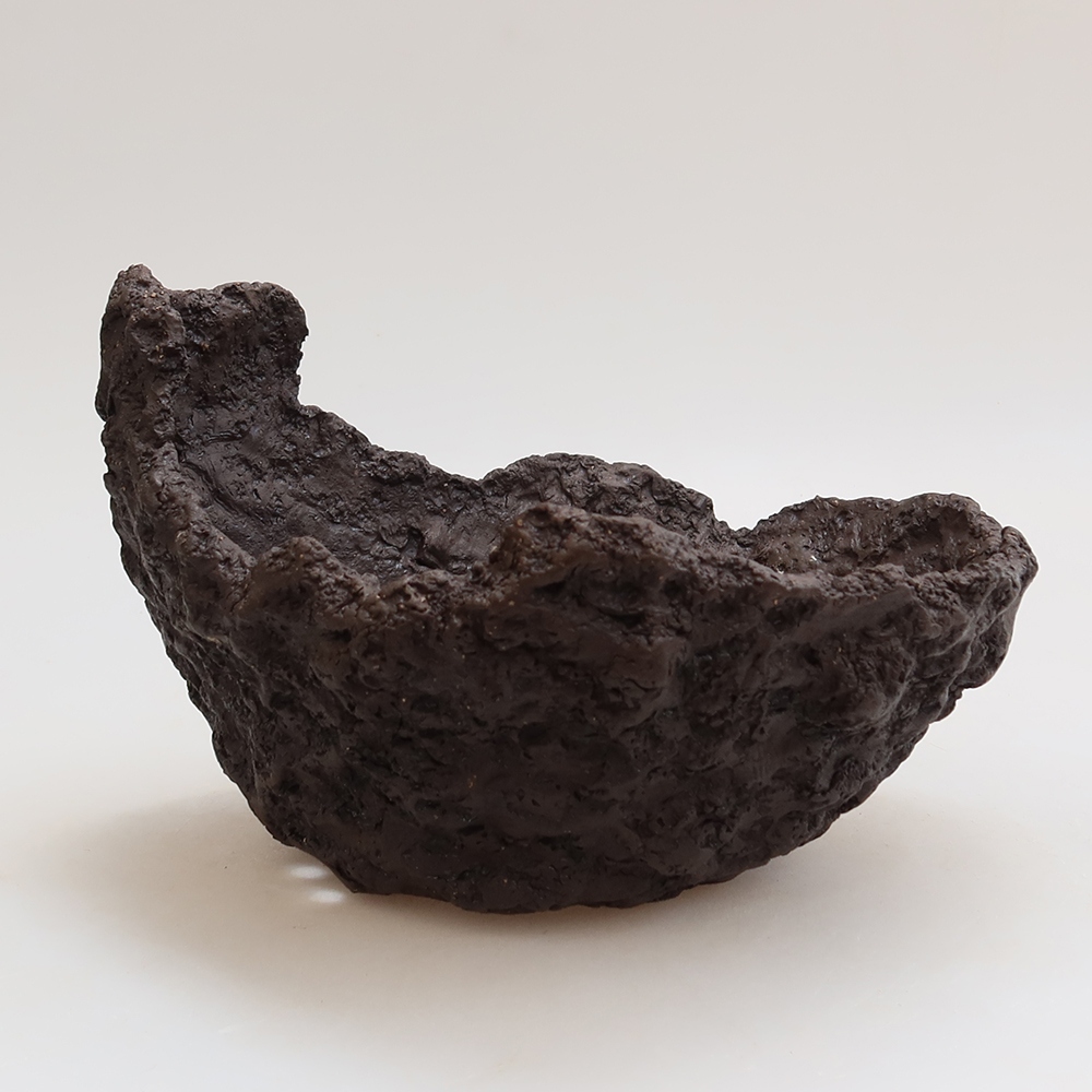 Keramická Skořápka 18 x 16 x 13 cm , barva hnědá