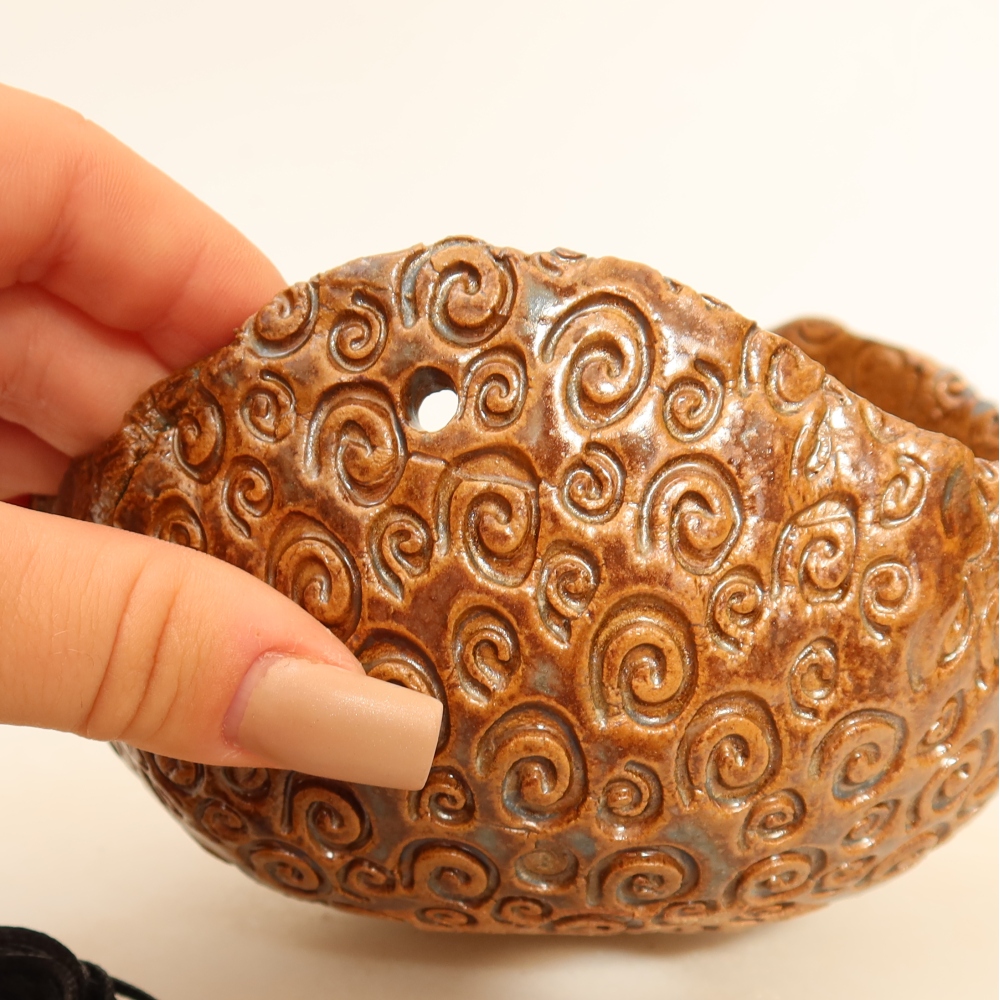 Keramická Skořápka na Kokedamu 13 x 13 x 8 cm , barva hnědá