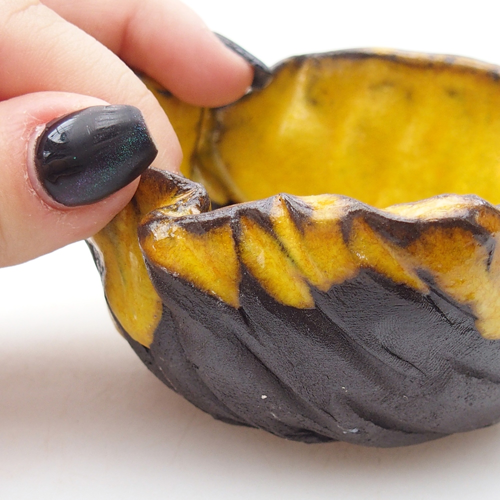 Keramická Skořápka 8 x 10 x 5,5 cm , barva žlutá