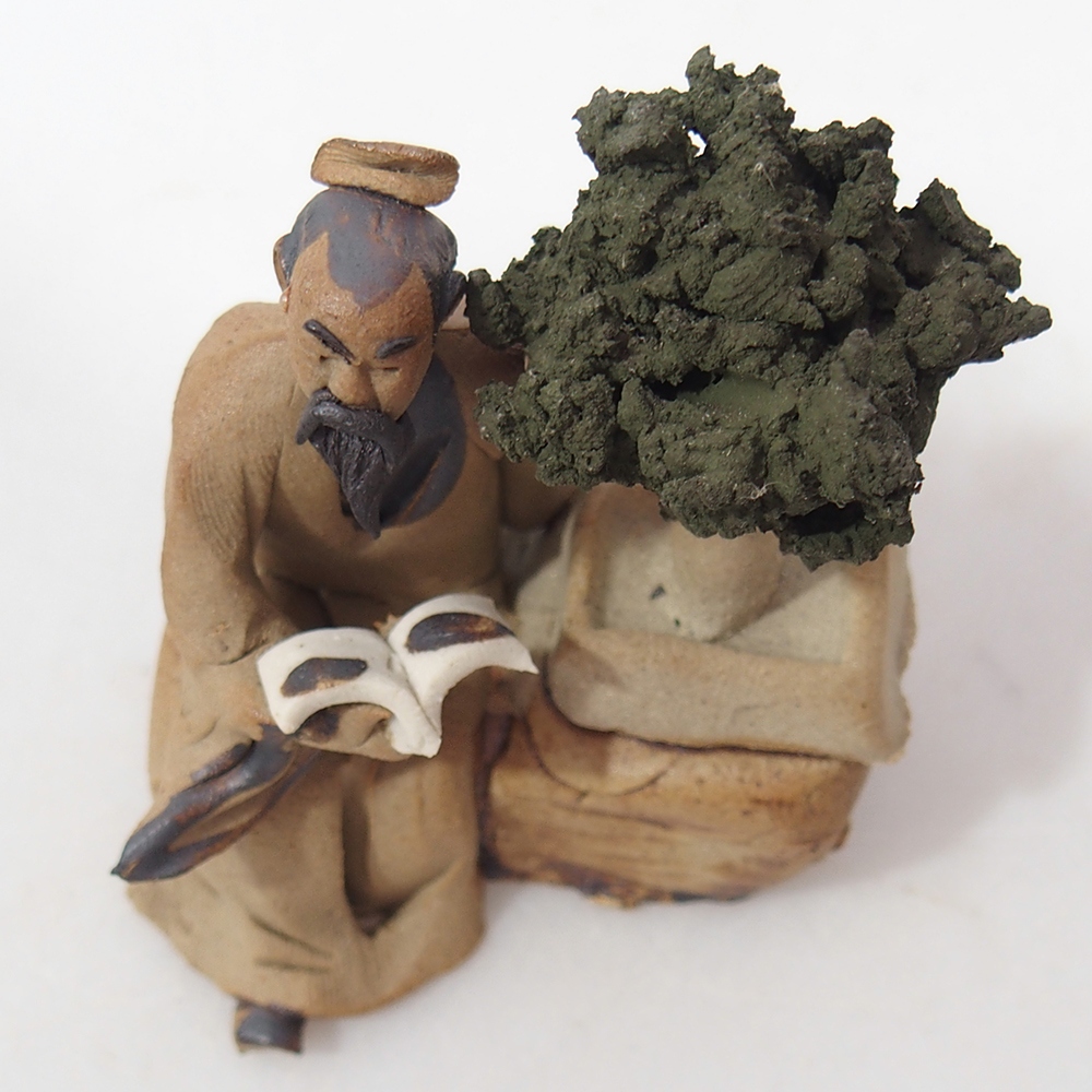 Keramická figurka - Bonsajista