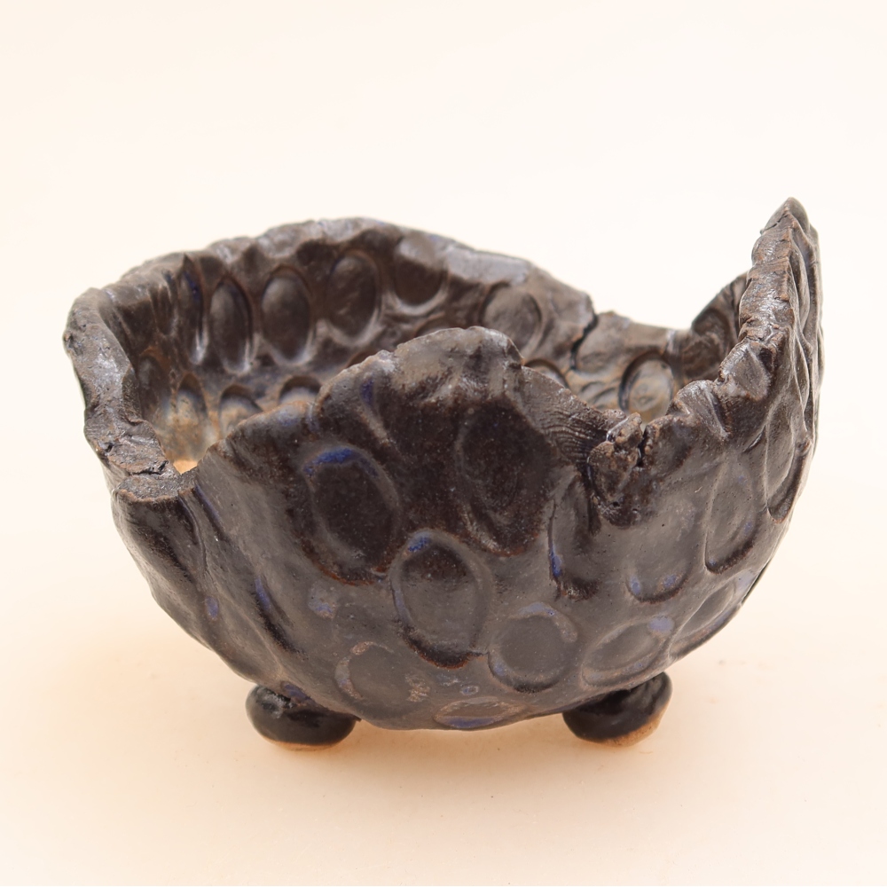 Keramická Skořápka  10,5 x 10 x 7,5 cm , barva černomodrá