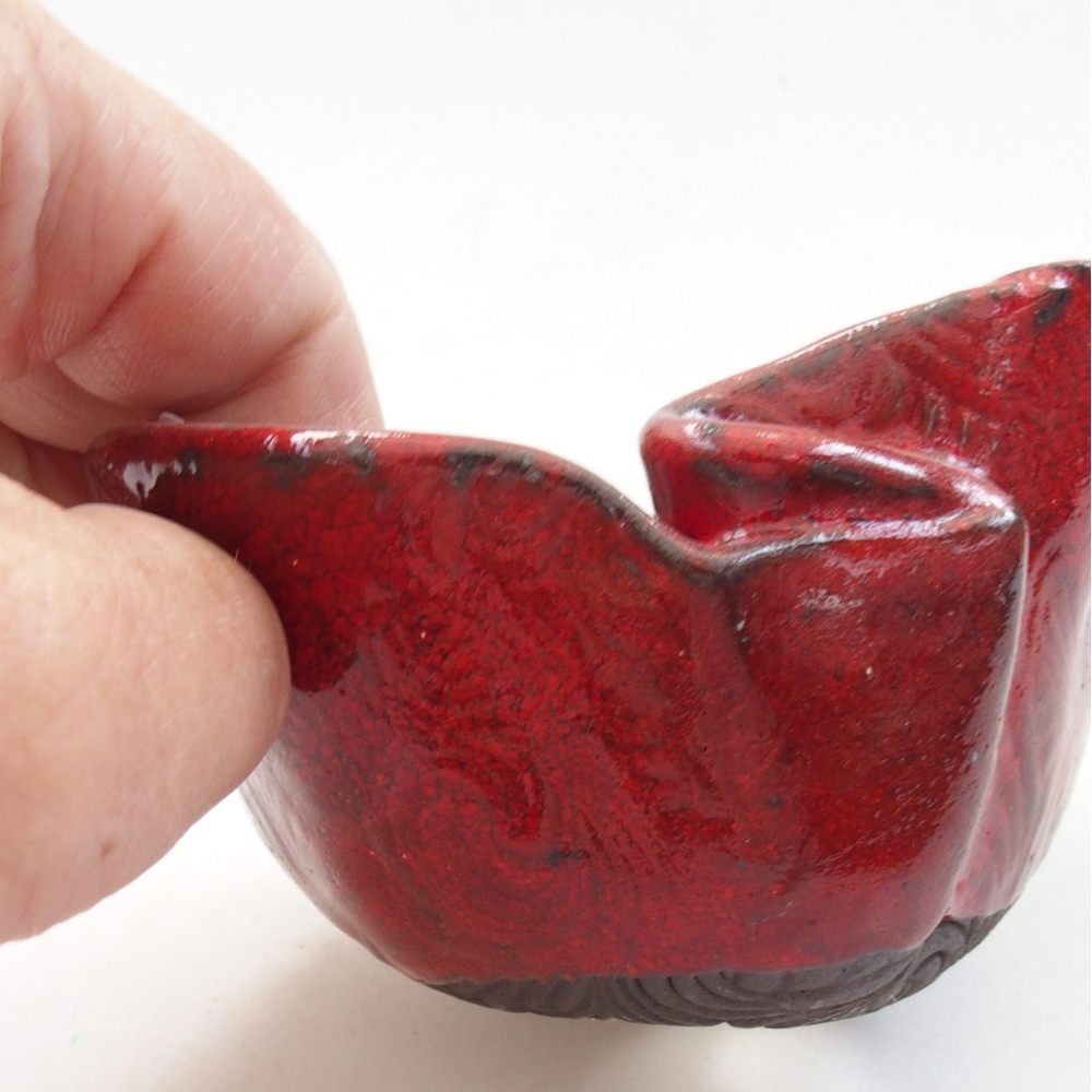Keramická Skořápka  9 x 8 x 6 cm , barva červená