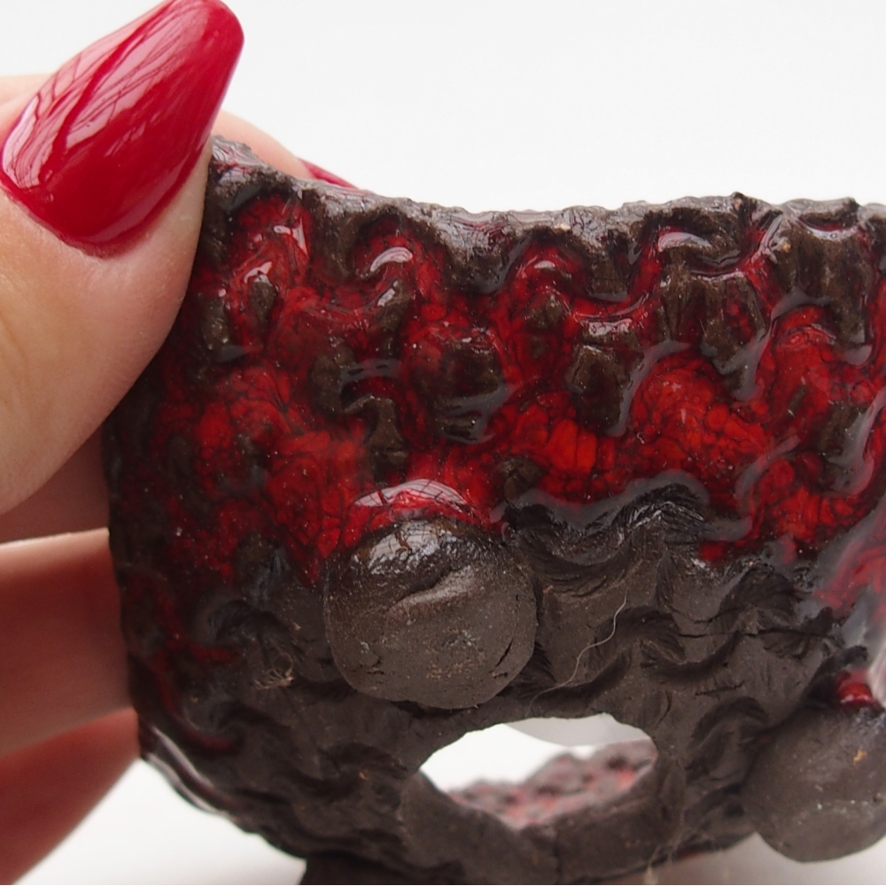 Keramická Skořápka  7,5 x 6 x 4 cm , barva červená