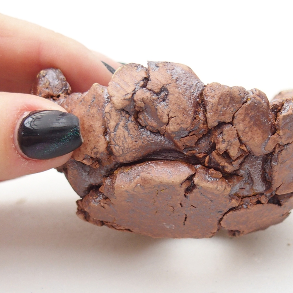 Keramická Skořápka 9 x 9 x 4,5 cm , barva hnědá