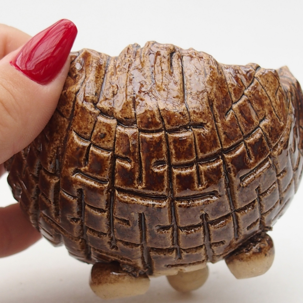 Keramická Skořápka  9 x 8 x 6,5 cm , barva hnědá