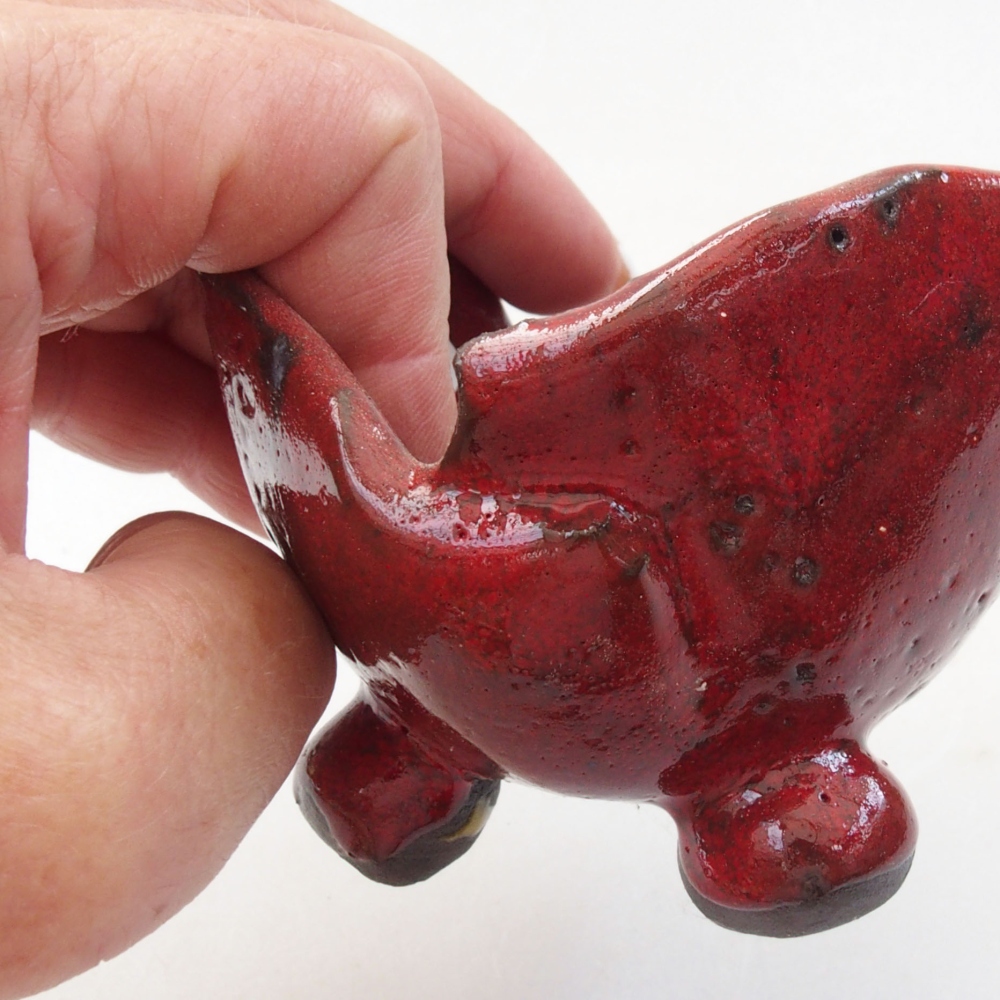Keramická Skořápka  8 x 7 x 6 cm , barva červená