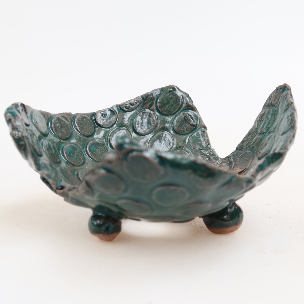 Keramická Skořápka  10 x 9 x 6 cm , barva zelená