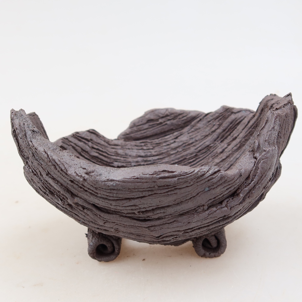 Keramická Skořápka  11 x 9 x 6,5 cm , barva hnědá
