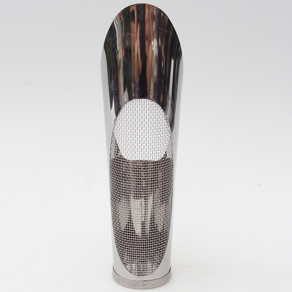 Lopatka na zeminu se sitem