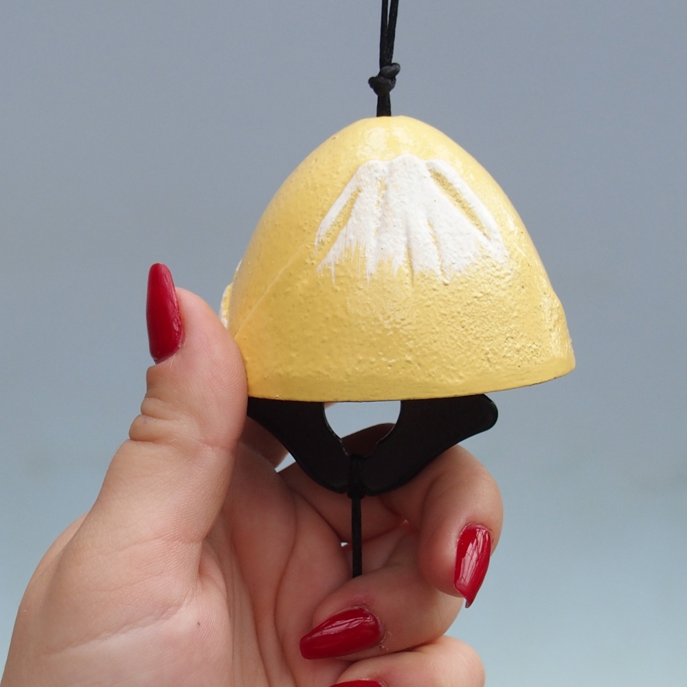 Kovový zvonek do větru, barva žlutá