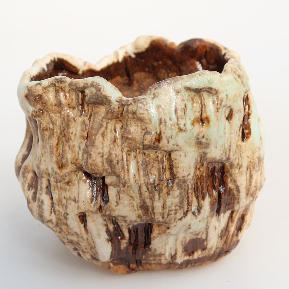 Keramická Skořápka  7 x 7 x 6,5 cm , barva bílohnědá