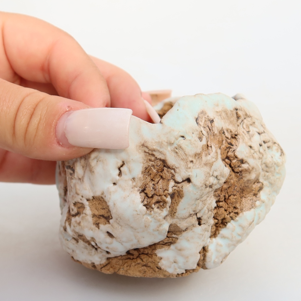 Keramická Skořápka  7 x 7 x 6 cm , barva bílohnědá