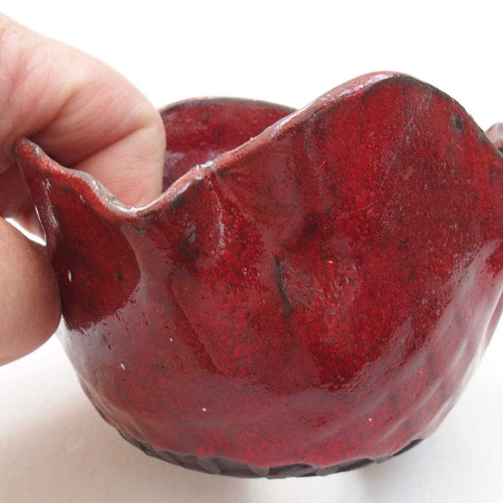 Keramická Skořápka  8 x 6,5 x 6,5 cm , barva červená