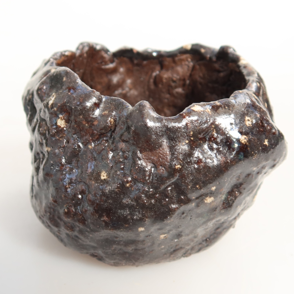 Keramická Skořápka  6,5 x 6,5 x 5,5 cm , barva hnědá