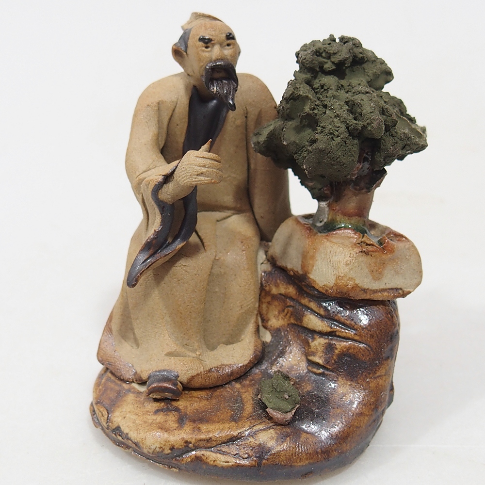 Keramická figurka - Bonsajista