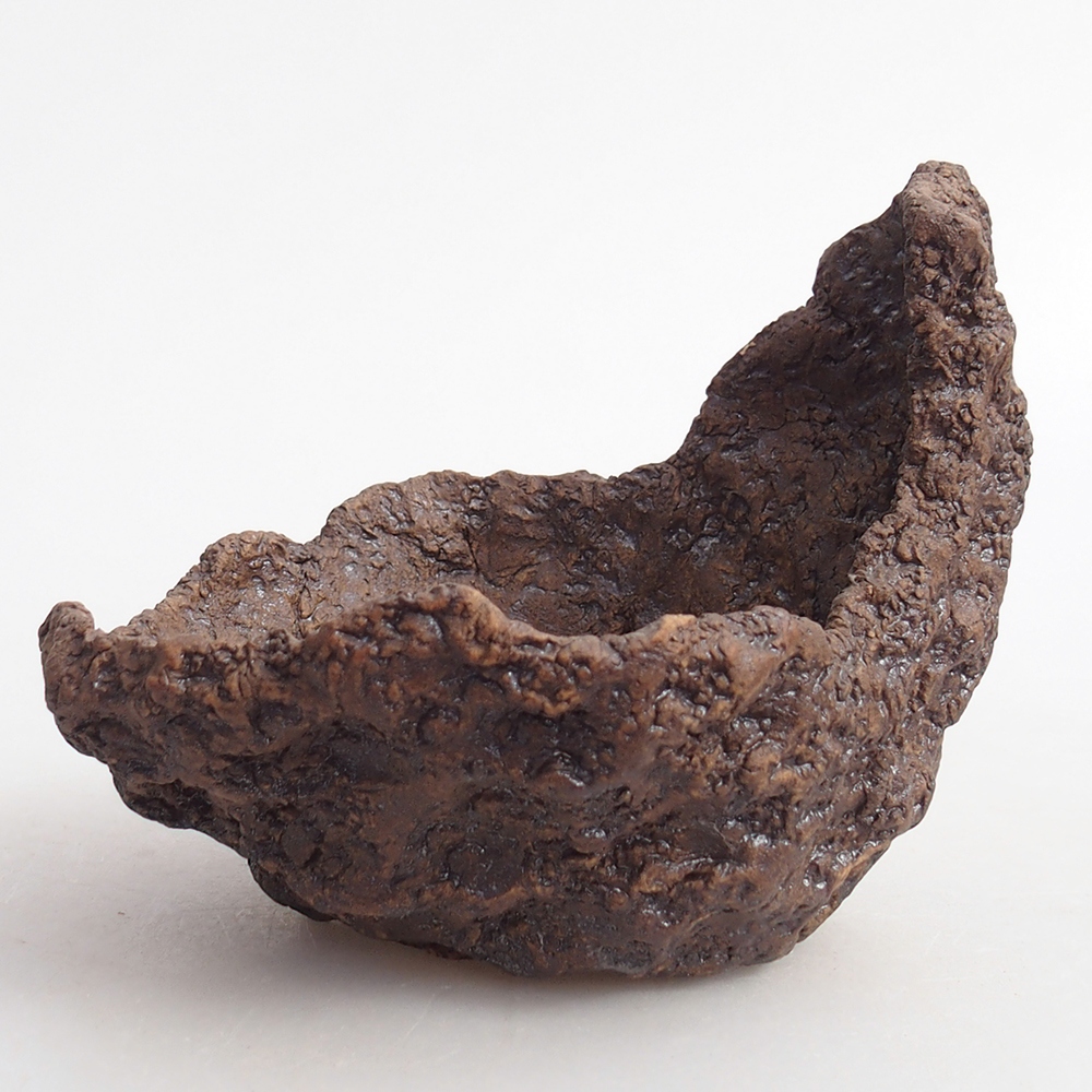 Keramická Skořápka 10 x 8 x 9,5 cm , barva hnědá