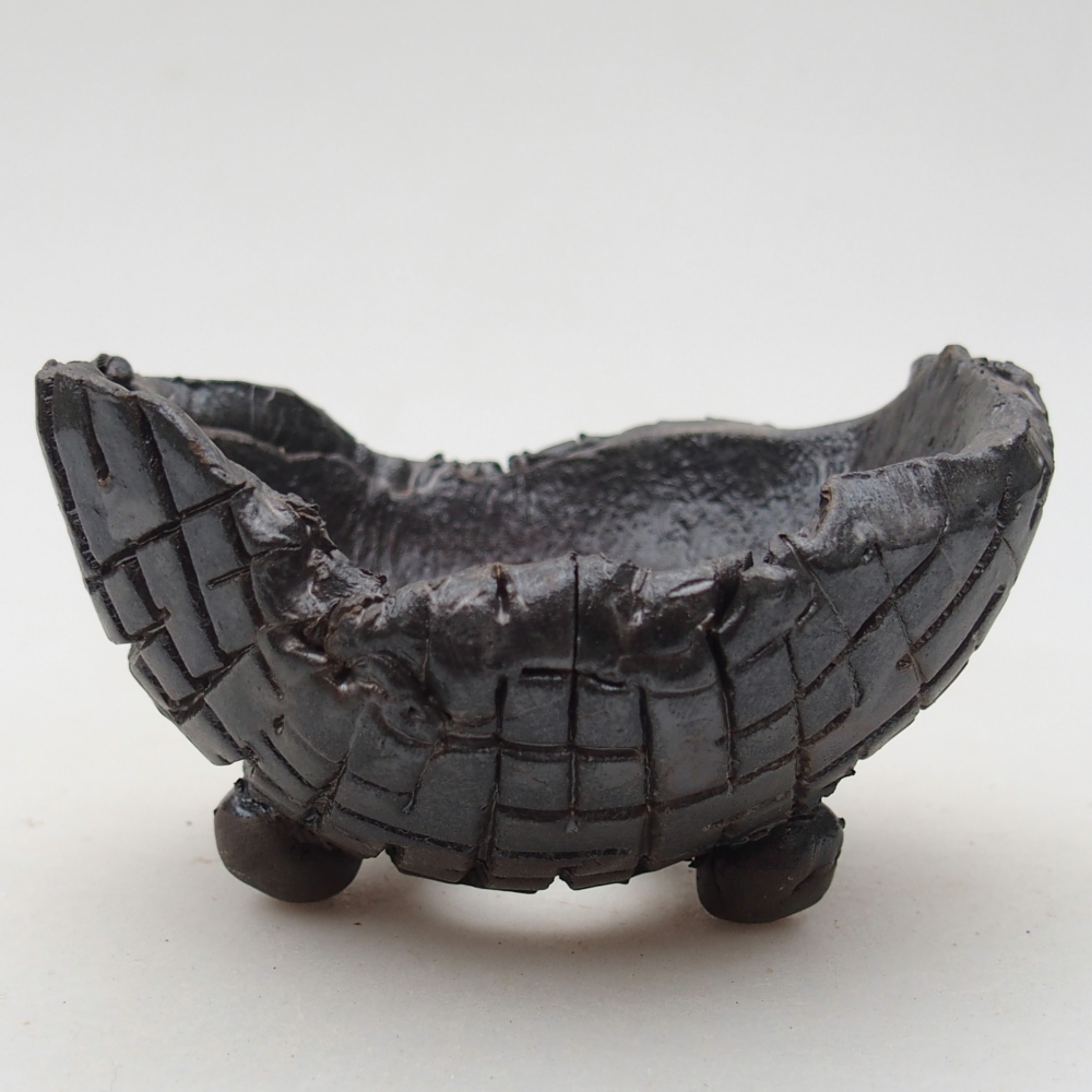 Keramická Skořápka  9 x 8 x 5 cm , barva černá