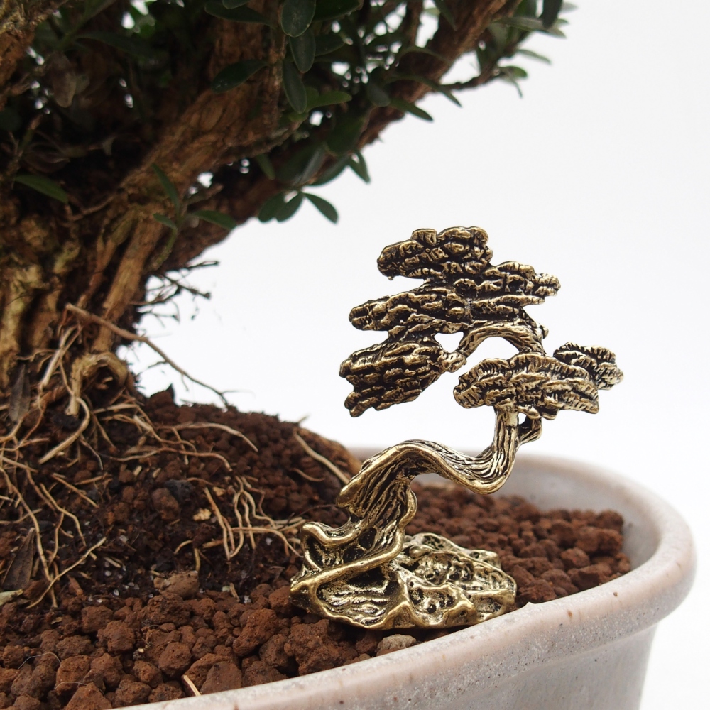 Kovová figurka - bonsai