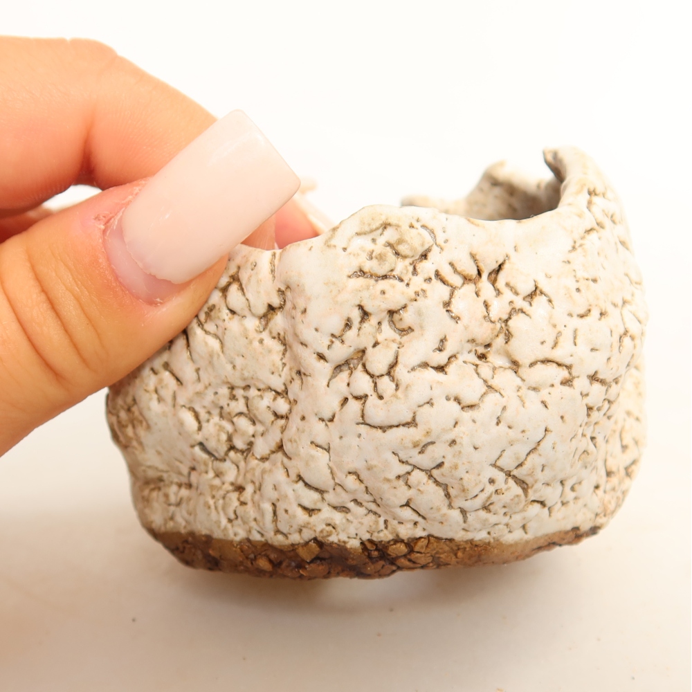 Keramická Skořápka  7 x 7 x 6 cm , barva bílá