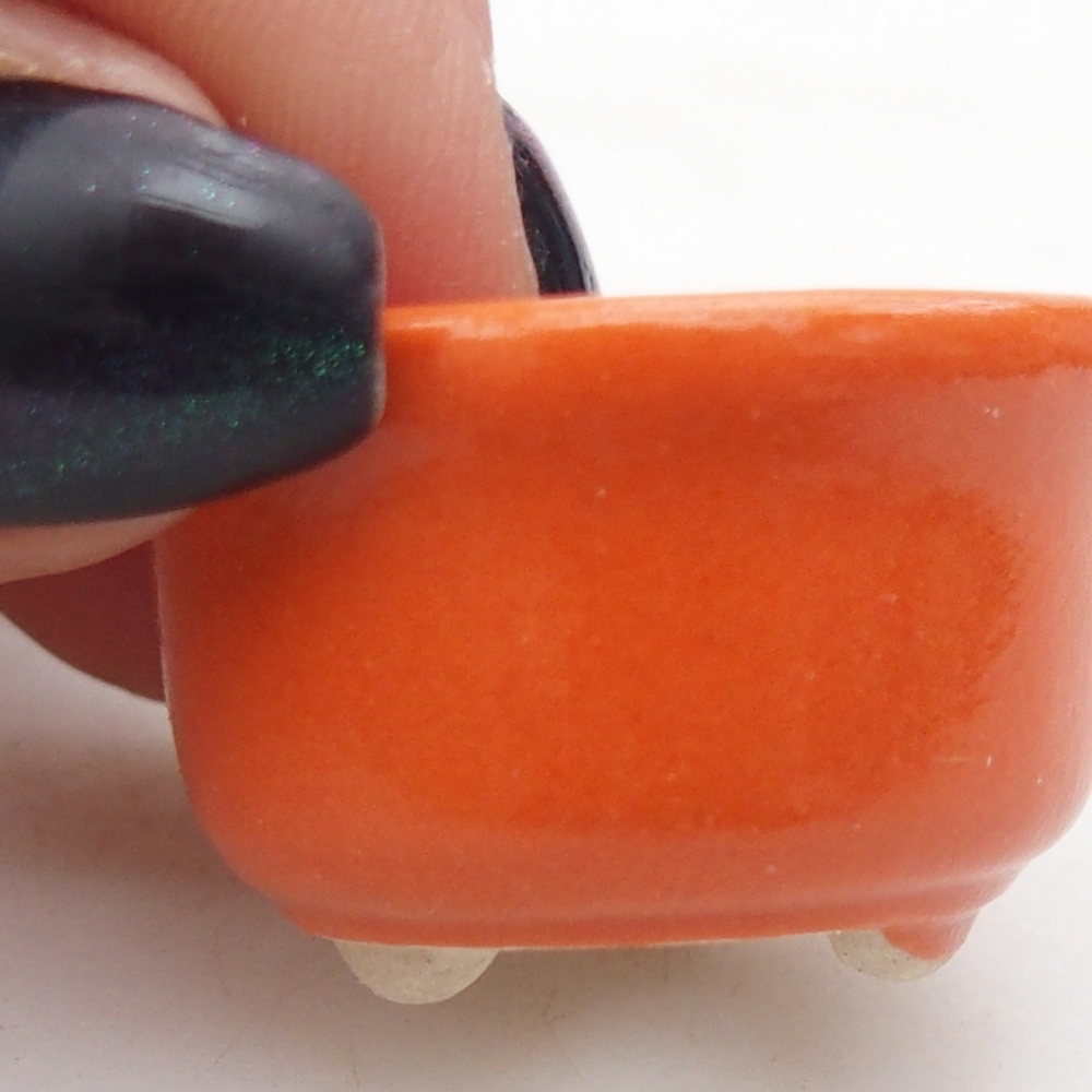 Mini bonsai miska 3 x 3 x 1,5 cm, barva oranžová