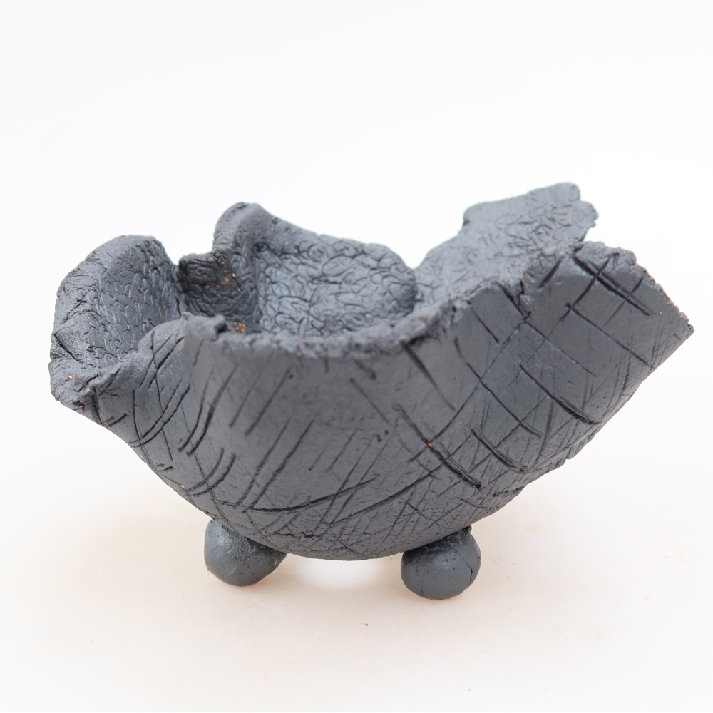 Keramická Skořápka  12,5 x 11 x 7,5 cm , barva kovová