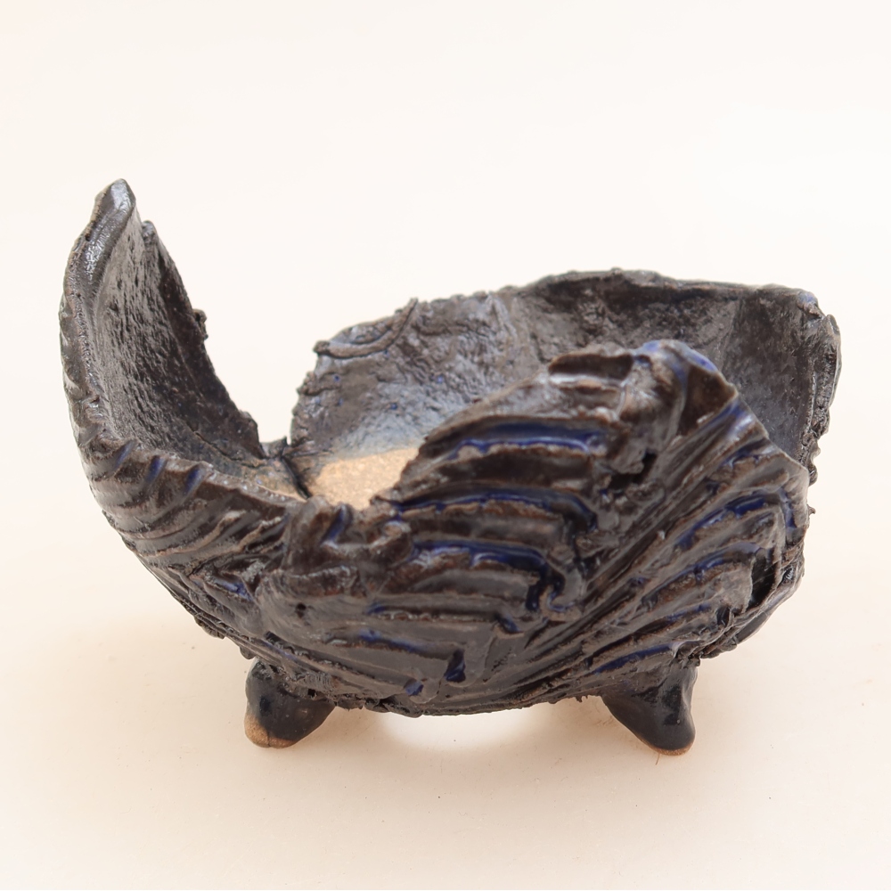 Keramická Skořápka  10 x 9,5 x 6,5 cm , barva černomodrá