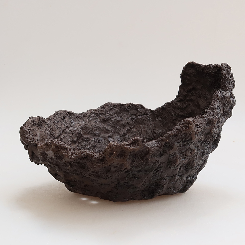 Keramická Skořápka 22 x 18 x 17 cm , barva hnědá