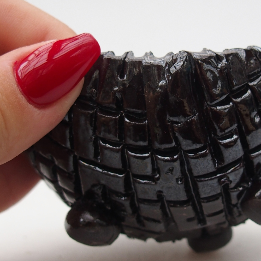 Keramická Skořápka  8,5 x 8 x 5 cm , barva černá
