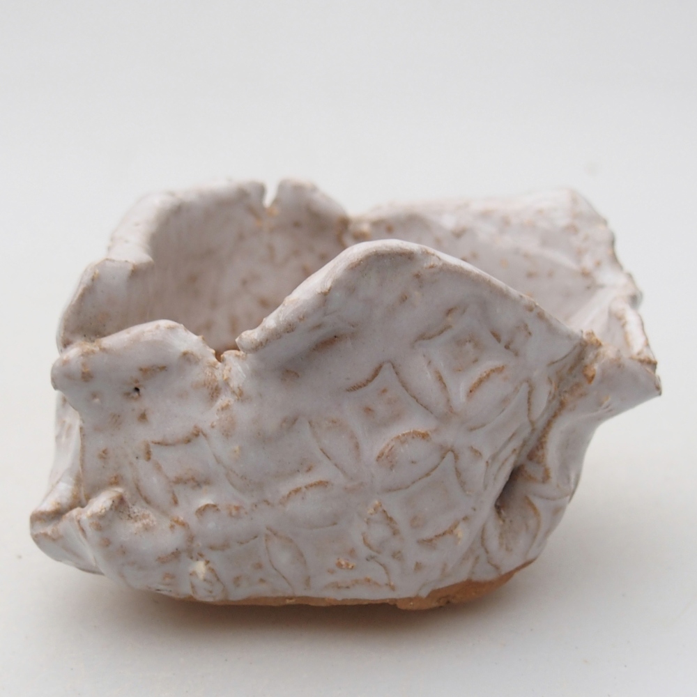 Keramická Skořápka  8 x 7 x 4,5 cm , barva bílá