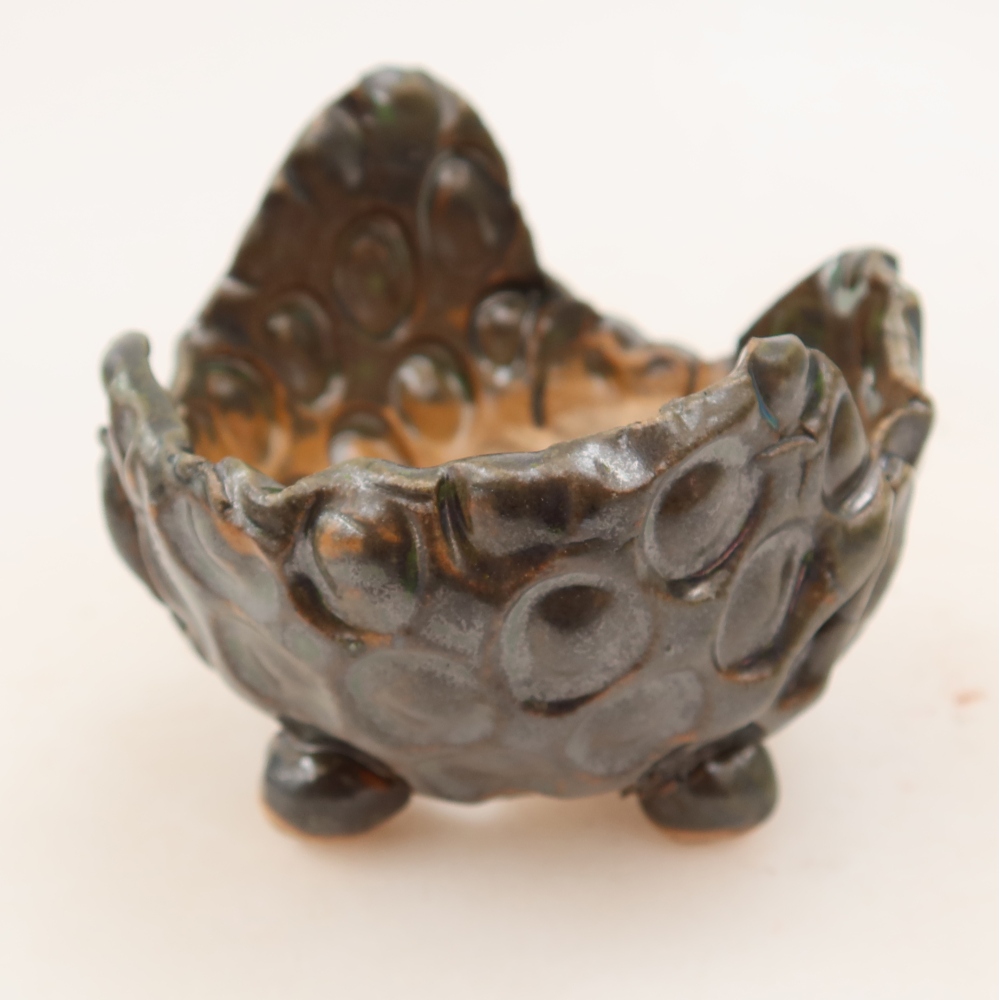 Keramická Skořápka  8,5 x 7,5 x 7 cm , barva hnědozelená