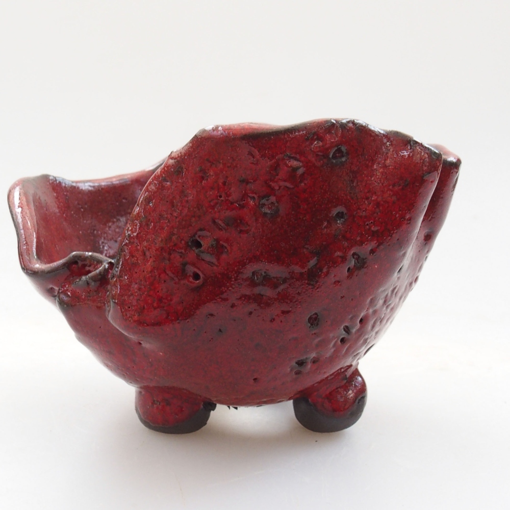 Keramická Skořápka  8 x 7,5 x 7 cm , barva červená