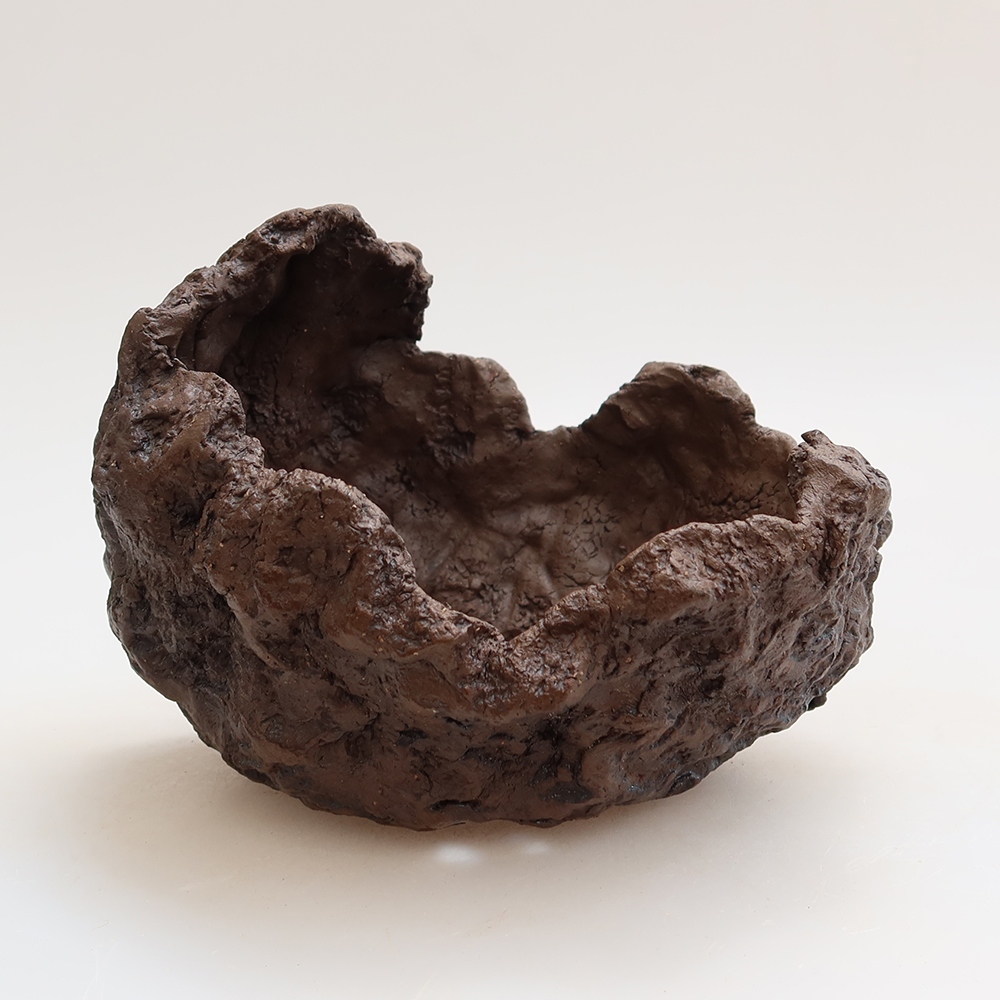 Keramická Skořápka 13,5 x 12 x 13 cm , barva hnědá