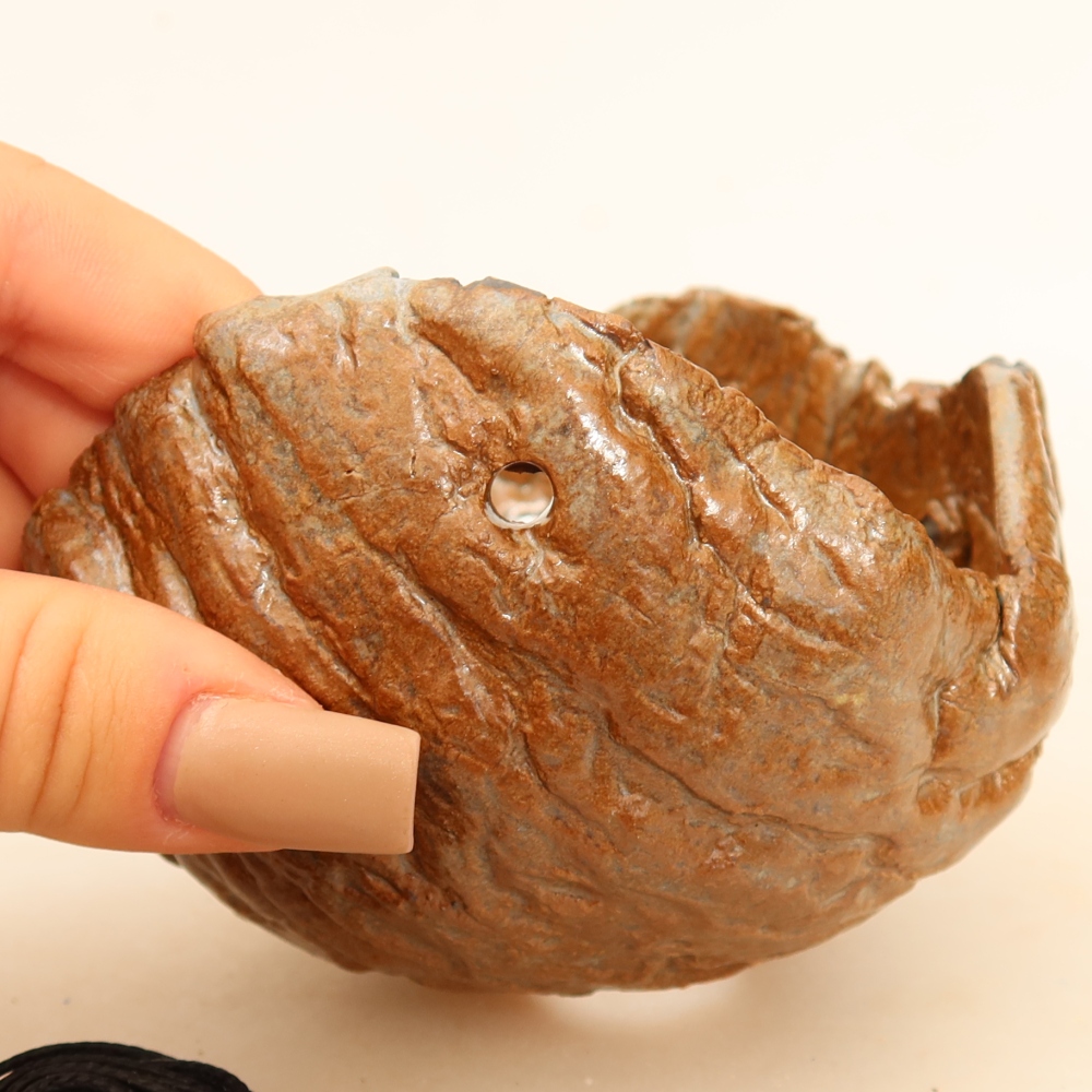 Keramická Skořápka na Kokedamu 9 x 9 x 7 cm , barva hnědá