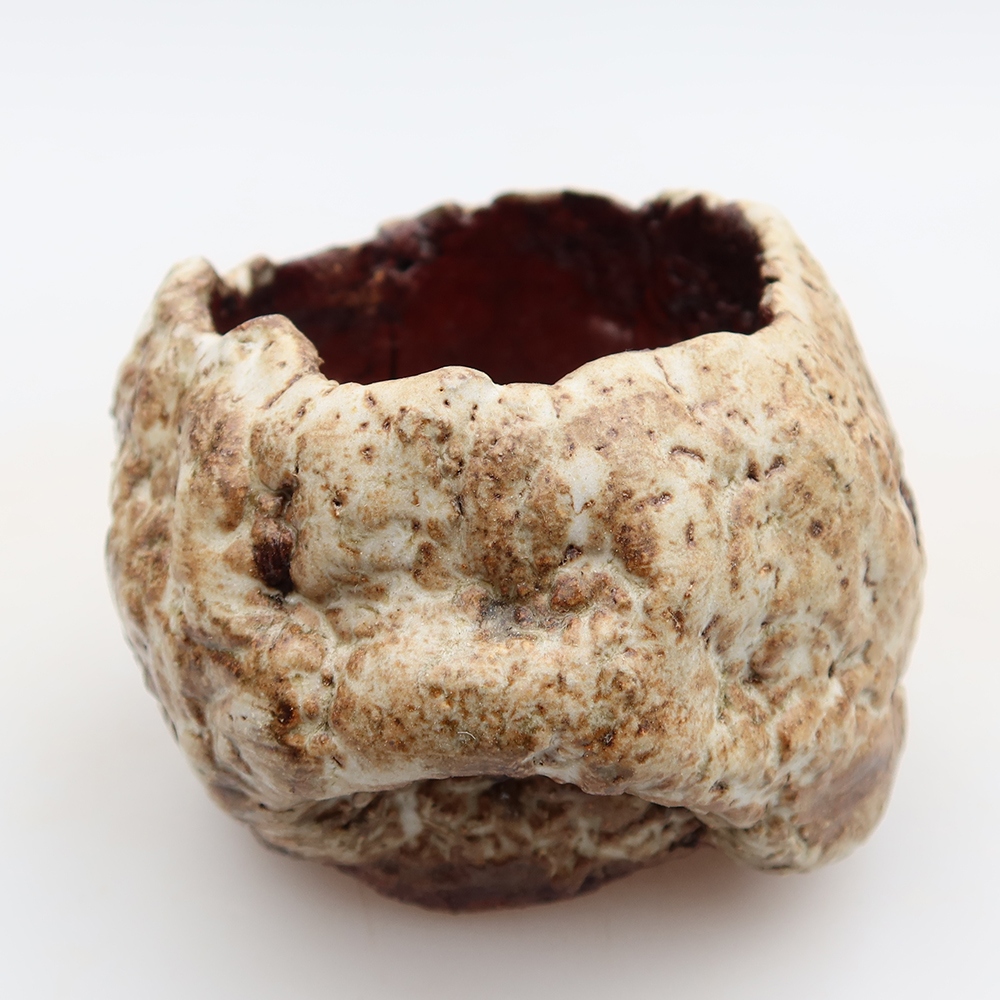 Keramická Skořápka  5 x 5 x 5,5 cm , barva hnědobíla