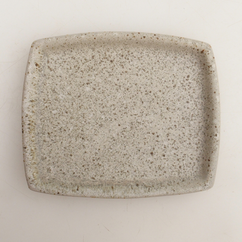 Keramická podmiska H11 - 11,5 x 9,5 x 1 cm  - béžová