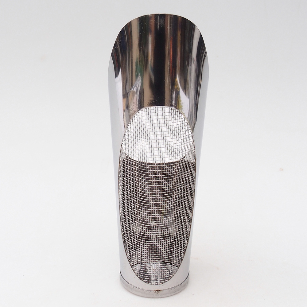 Lopatka na zeminu se sitem