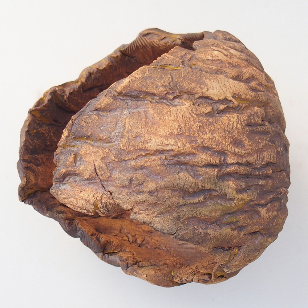 Keramická Skořápka 10 x 9,5 x 10 cm , barva hnědá