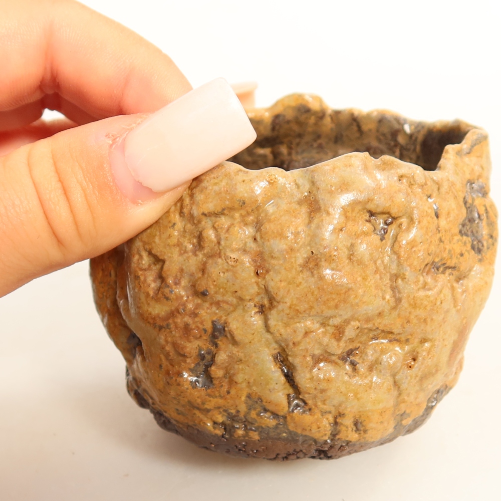 Keramická Skořápka  7 x 6,5 x 6,5 cm , barva hnědá
