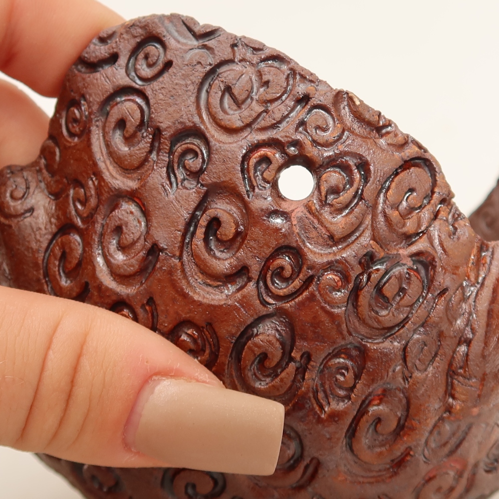 Keramická Skořápka na Kokedamu 12,5 x 11,5 x 8,5 cm , barva hnědá