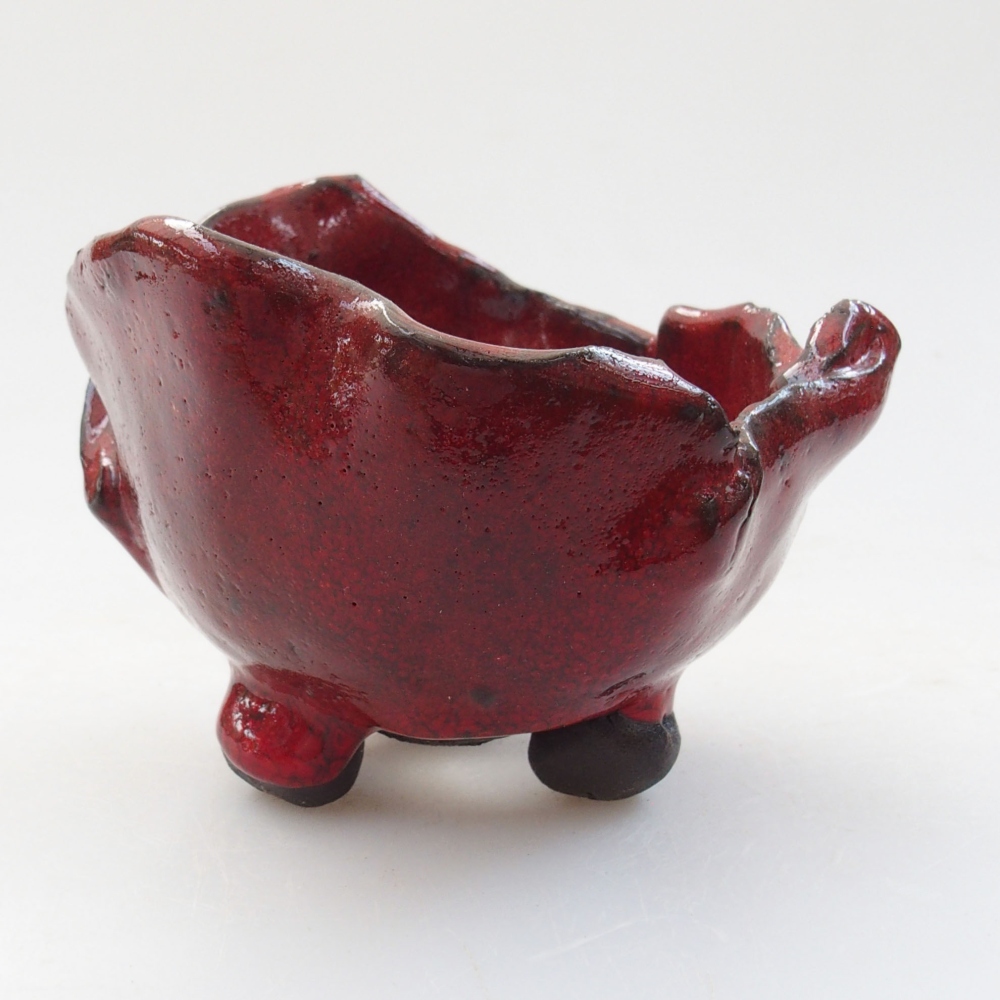 Keramická Skořápka  8,5 x 8 x 7 cm , barva červená